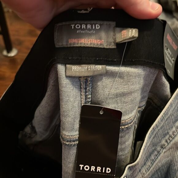 Torrid Bombshell Straight High Rise Distressed Ripped Denim Jeans Contem… - Picture 12 of 12